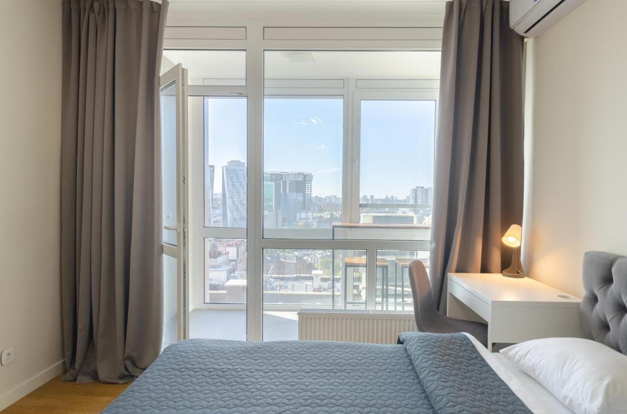 Petrovdom Apartments 220-126-226 In Rc Hofman House, 34 Zolotoustivska Street キエフ エクステリア 写真