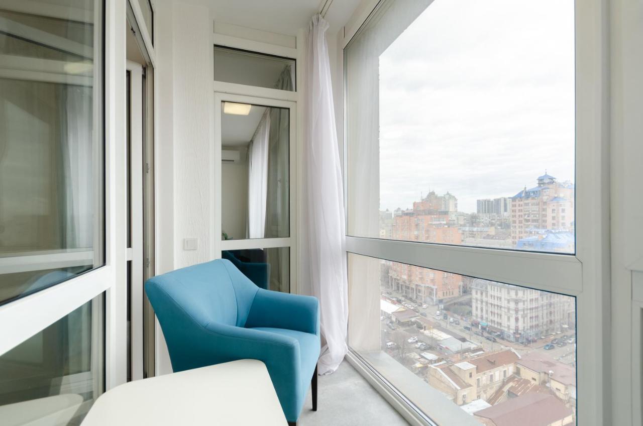 Petrovdom Apartments 220-126-226 In Rc Hofman House, 34 Zolotoustivska Street キエフ エクステリア 写真